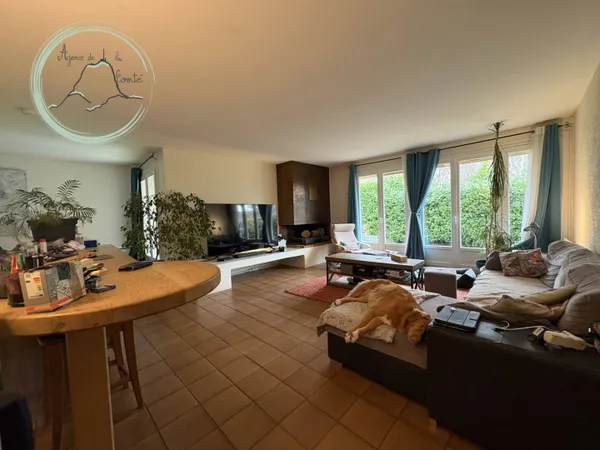Maison de plain-pied 4 pièces 108 m² 