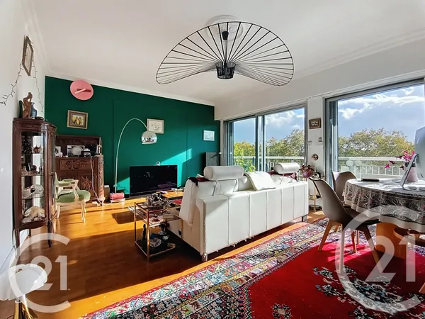 Appartement 3 pièces 82 m² 