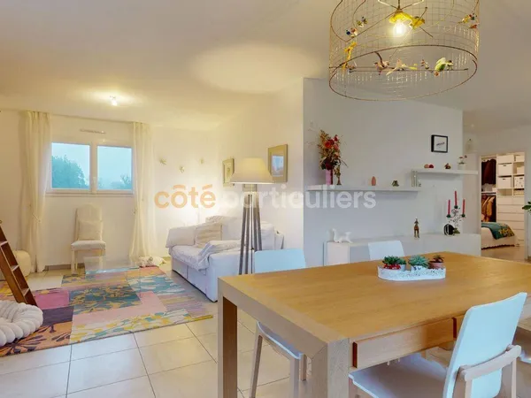 Maison de plain-pied 4 pièces 77 m² 