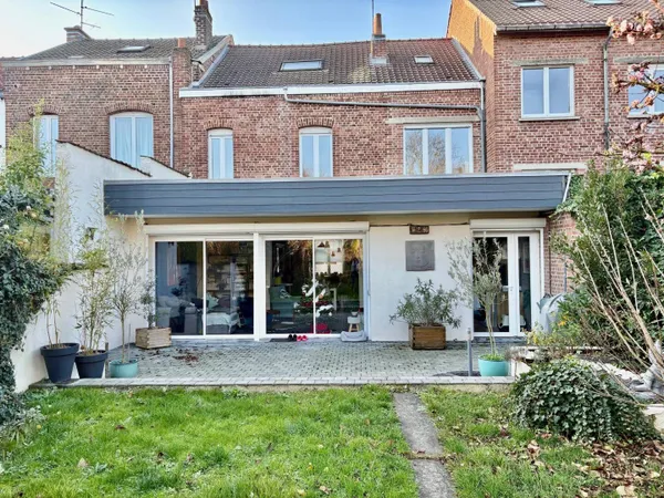 Maison 8 pièces 162 m² 