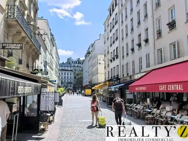 Boutique 2 pièces 80 m² 