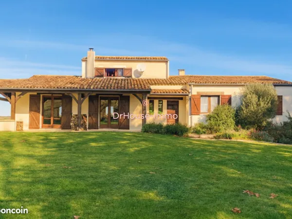 Maison 7 pièces 146 m² 