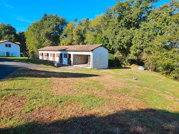 Terrain 906 m² SAINT PEE SUR NIVELLE 