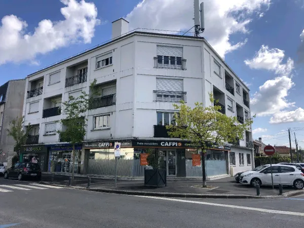 Studio 1 pièce 32 m² 