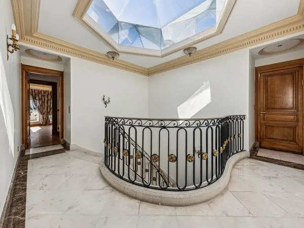 Villa 11 pièces 1000 m² 