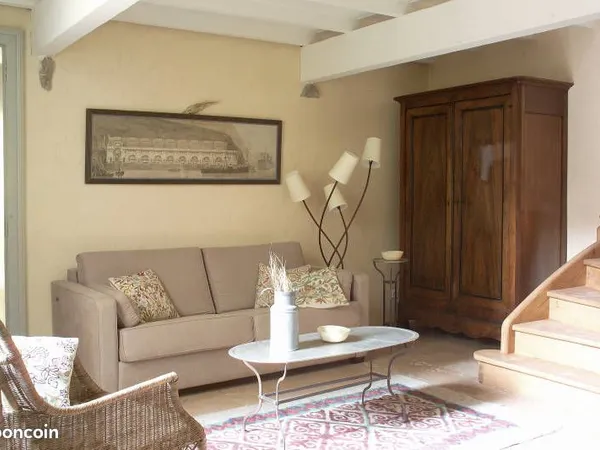 Superbe appartement dans un Mas au coeur d'un parc au centre de Pignan 