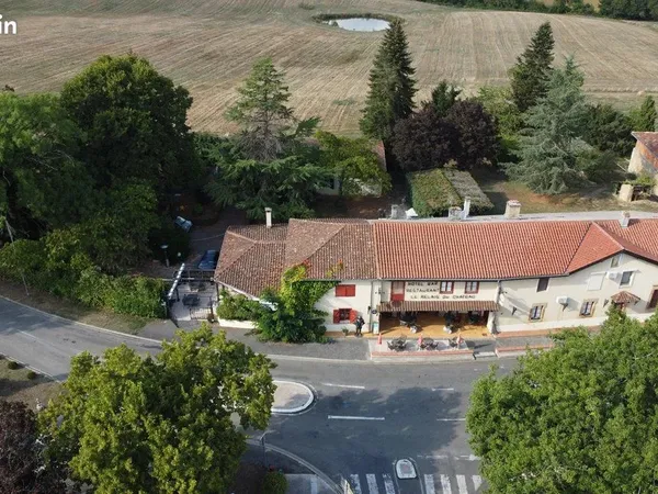 Maison 14 pièces 600 m² 