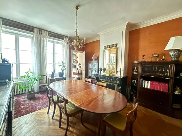 Appartement 221m2 rue Victor Hugo T7 divisible 
