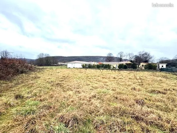 Terrain 1250 m² Crampagna 