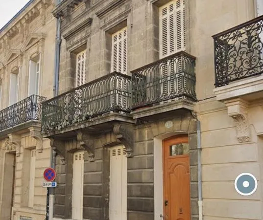 Maison bourgeoise familiale quartier Saint Genès 750 000 