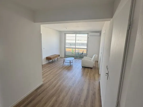 Studio 1 pièce 19 m² 