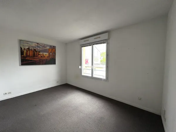 T1 DE 23 M2 DANS RÉSIDENCE QUARTIER ORNANO 
