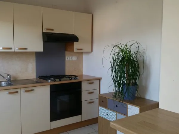 Apt T4 PLEURTUIT proche Centre - Commerces et transports 