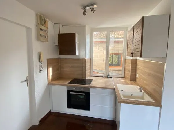 Appartement T2, chambre séparée - Centre ville Montbéliard - Calme & Lumineux 