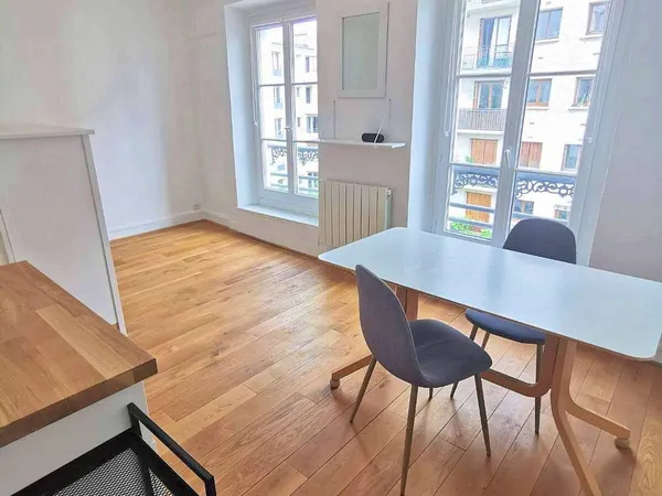 Loue appartement meublé 23m², Paris 10ème 
