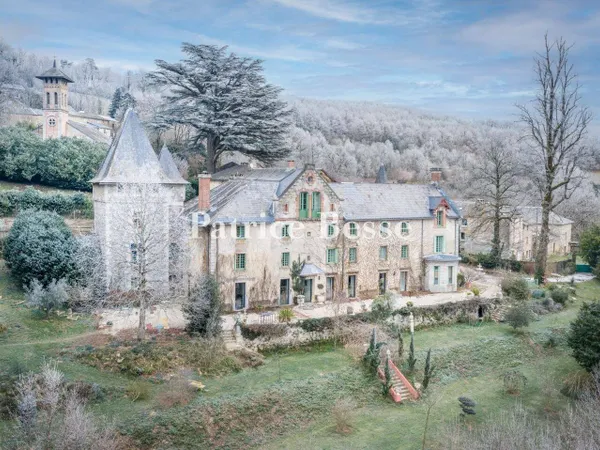 Château 20 pièces 824 m² 