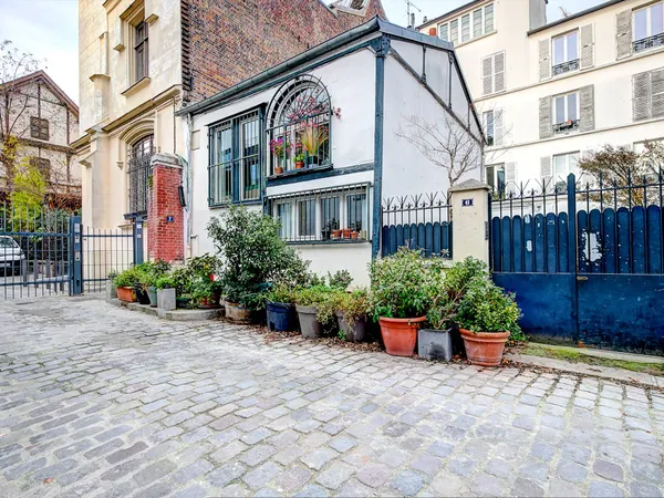 Maison de charme au coeur de Montmartre ! 