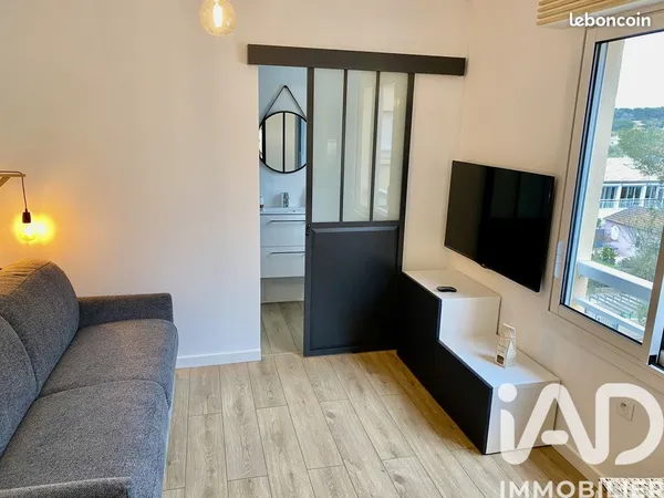 Studio 1 pièce 16 m² 