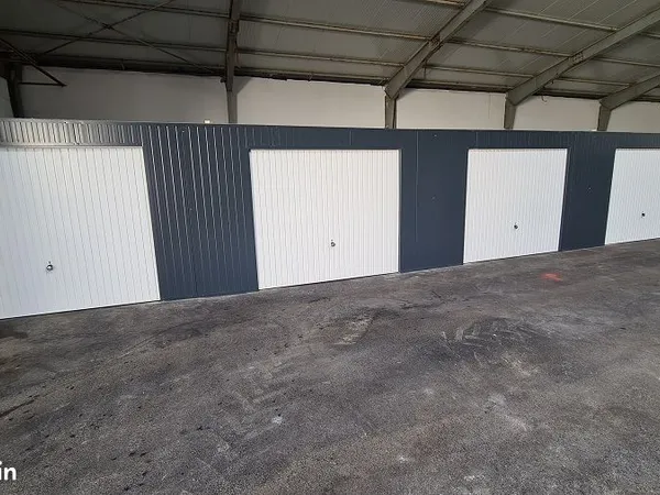 GARAGE 22 m² - Vannes - Sécurisé 