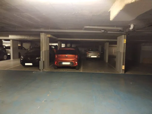 Parking 12 m² 