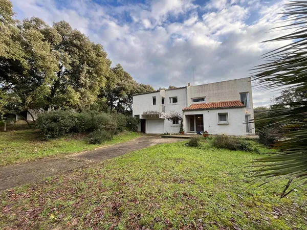 Maison 5 pièces 146 m² 