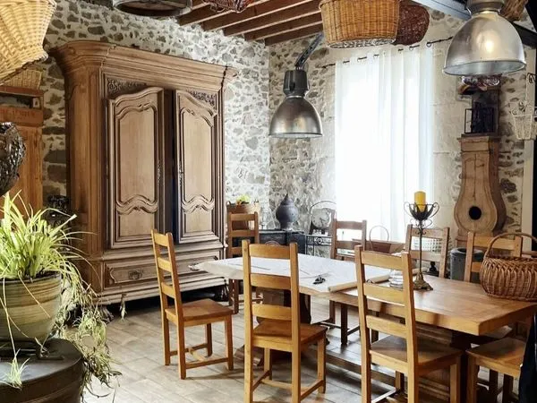 Maison 8 pièces 340 m² 