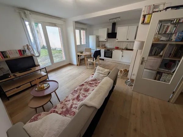 Très beau T2 de 48.5 m2 au jardin de 40 m2 