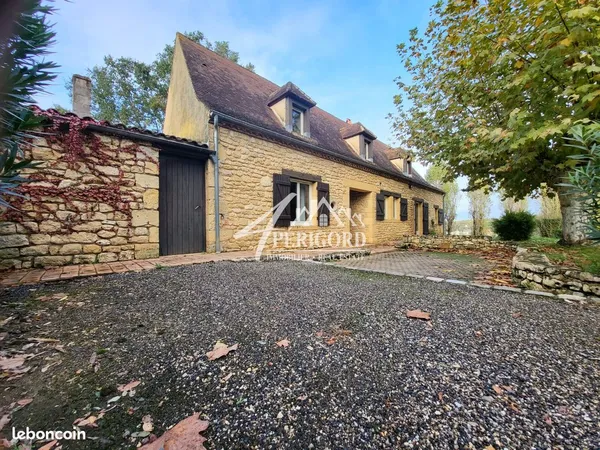 Propriété 10 pièces 270 m² 