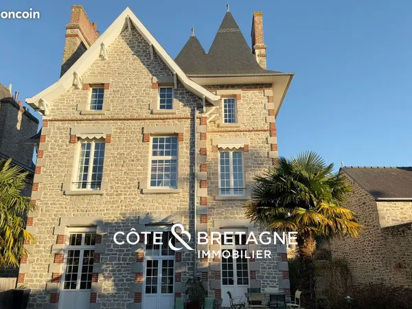 Maison 14 pièces 252 m² 