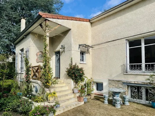 Maison familiale 5 chambres 160 m² carrez , jardin - Garches Poincaré 