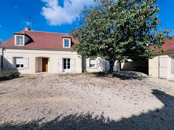 Propriété 280 m2 - 5mn de Senlis 