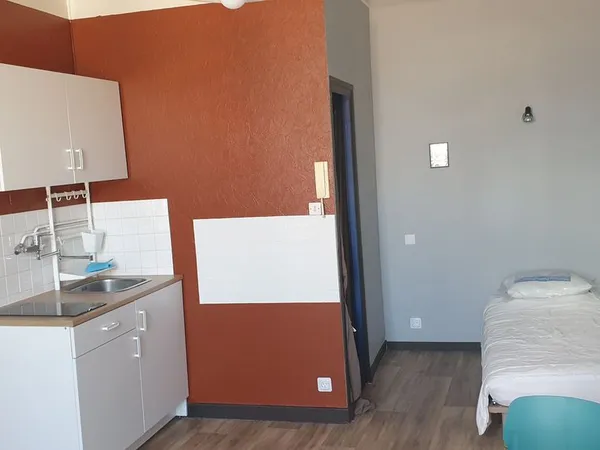 Studio meublé 24 M² Pas de frais d'agence 