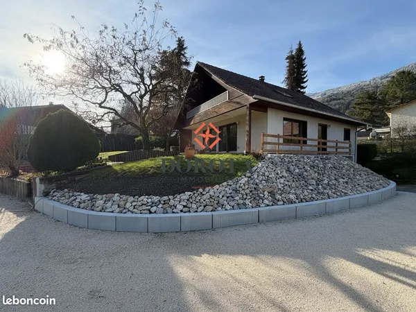 Maison 6 pièces 156 m² 