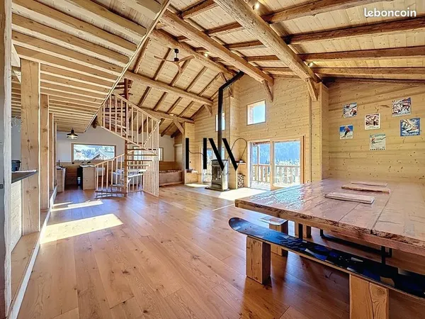 Chalet 8 pièces 285 m² 