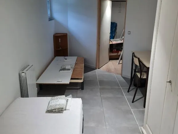 Chambre meublée pour 2 étudiants 