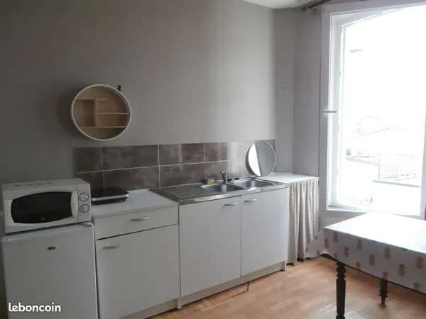 Très belle chambre meublée à louer 