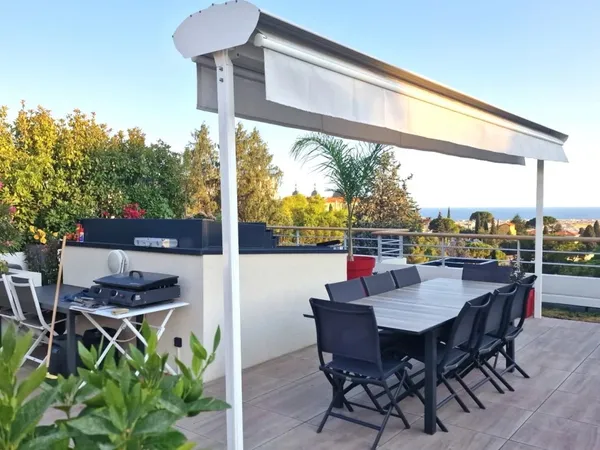 VENTE 3 PIECES DERNIER ETAGE NICE COEUR CIMIEZ VUE MER TERRASSE 41 m2 et SOLARIUM 130 m2 