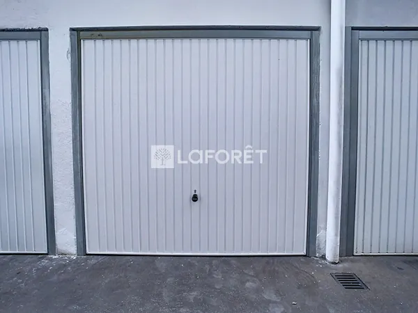 Parking - Garage Vente Nice   34000€