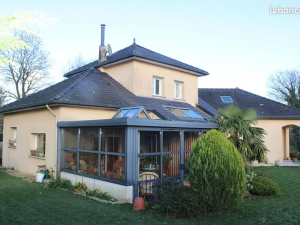 Maison 8 pièces 150 m² 