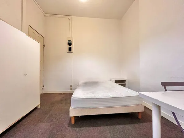 Appartement 1 pièce 14 m² 
