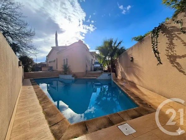Maison 5 pièces 208 m² 