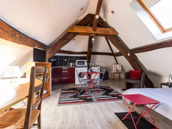 Studio 1 pièce 14 m² 