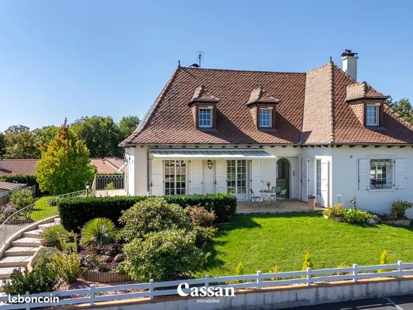 Maison 150 m² Arpajon Sur Cere 