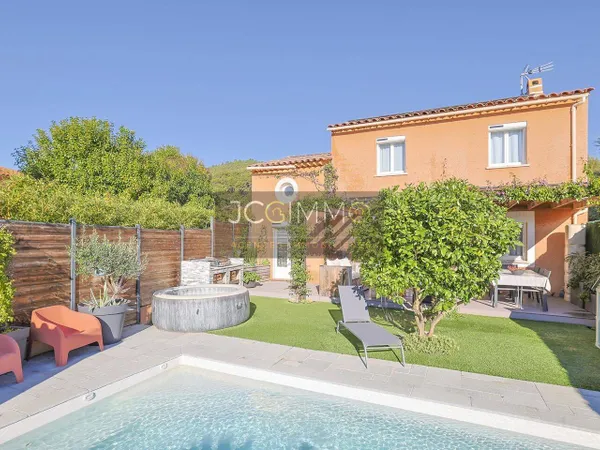 Villa 4 pièces 118 m² 