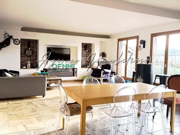 Maison 8 pièces 280 m² 