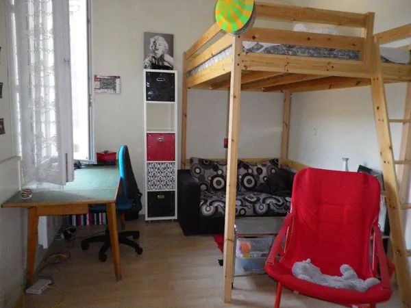 Studio 1 pièce 22 m² 