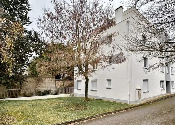 Appartement 4 pièces 79 m² 