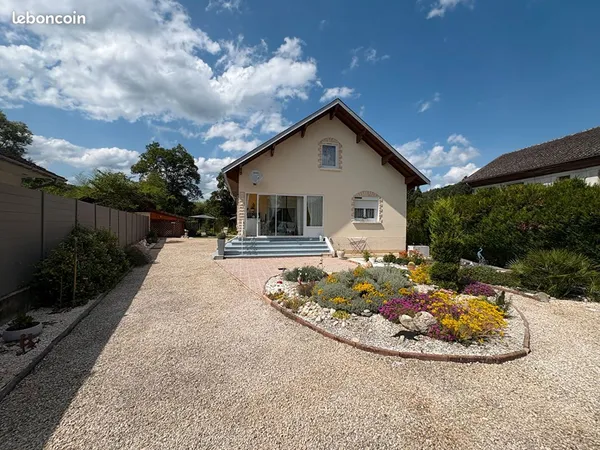 Maison 4 pièces 122 m² 