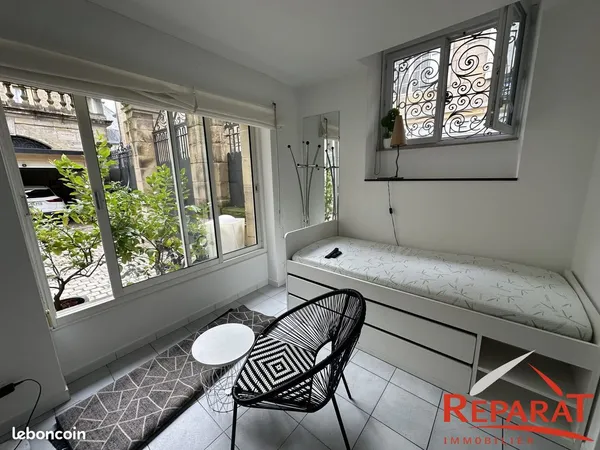 Studio 1 pièce 16 m² 