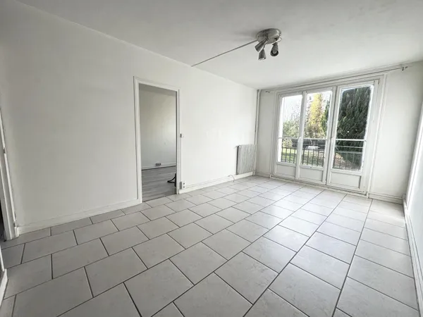 Appartement 3 pièces proche RER A CHAMPIGNY 